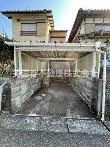 ６２９０７　岐阜市大洞緑山１丁目中古戸建ての駐車場