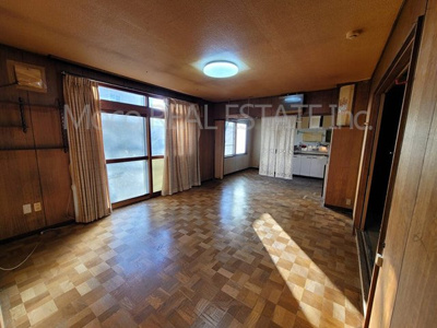 【居間・リビング】 | 北見市美山町中古住宅