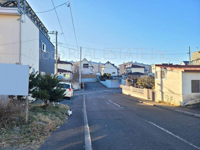 【前面道路含む現地写真】 | 北見市美山町中古住宅