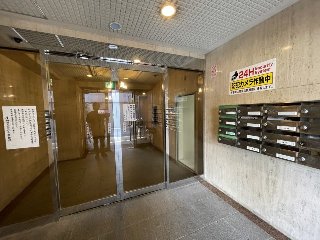 Belong千林のエントランス