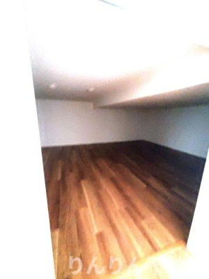 【内装】 | ヒーローズ八万 | 明るい室内です