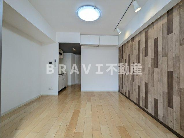 グランプラス谷町 BRAVI不動産の居間・リビング