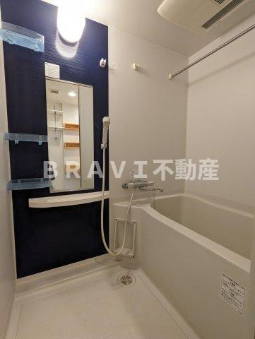 グランプラス谷町 BRAVI不動産の浴室