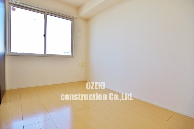 サッビアの洋室