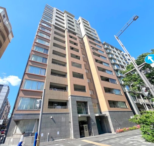 ◆徒歩圏内に３沿線利用ＯＫ◆ペット飼育可◆オートロック付マンション◆ルネ烏丸御池の外観|外観