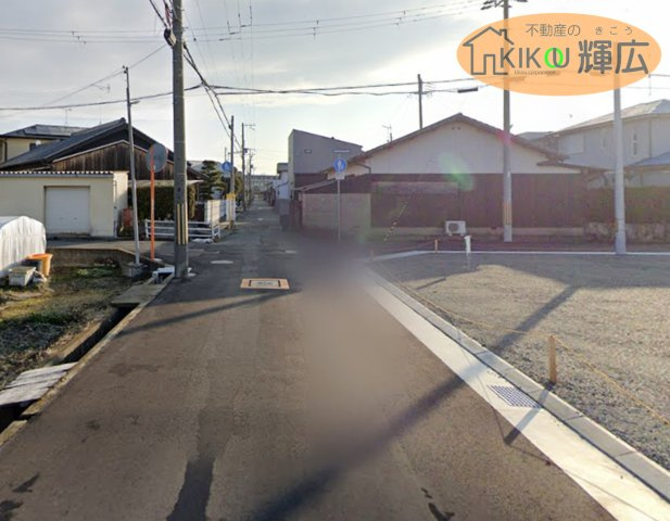 【前面道路含む現地写真】 | 高砂市今市2丁目（全9区画）3号地　土地 | 前面道路は広々としておりますので、お車の運転が苦手な方でも安心ですね。