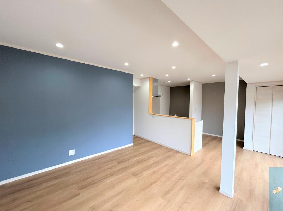 いわき市江名字安竜　中古戸建の居間・リビング|家族団らんの時間も増えそうなくつろぎのＬＤＫ☆