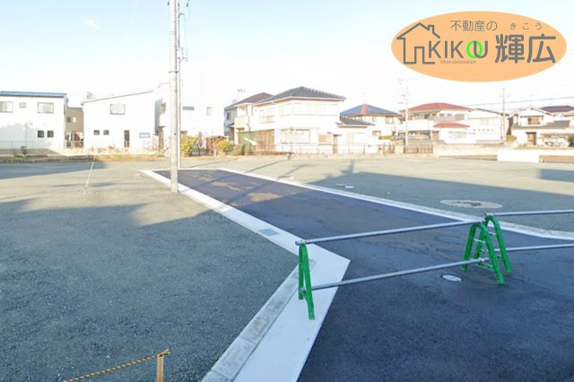 【前面道路含む現地写真】 | 高砂市今市2丁目（全9区画）7号地　土地 | 前面道路は広々としておりますので、お車の運転が苦手な方でも安心ですね。