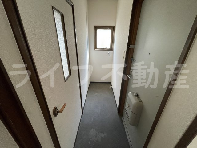 ハイツ松風の玄関|落ち着いた玄関です