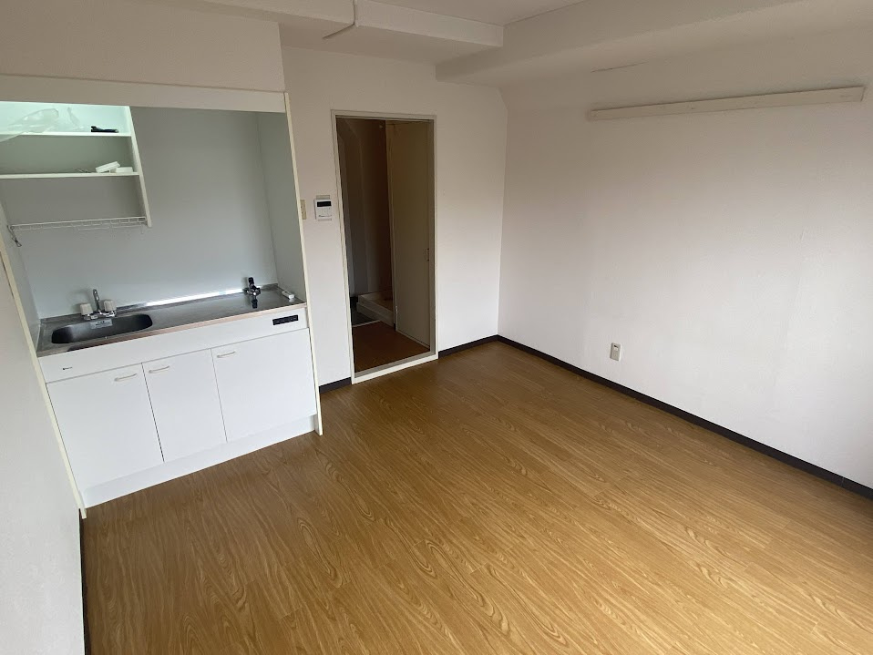 メゾンド洛花の洋室