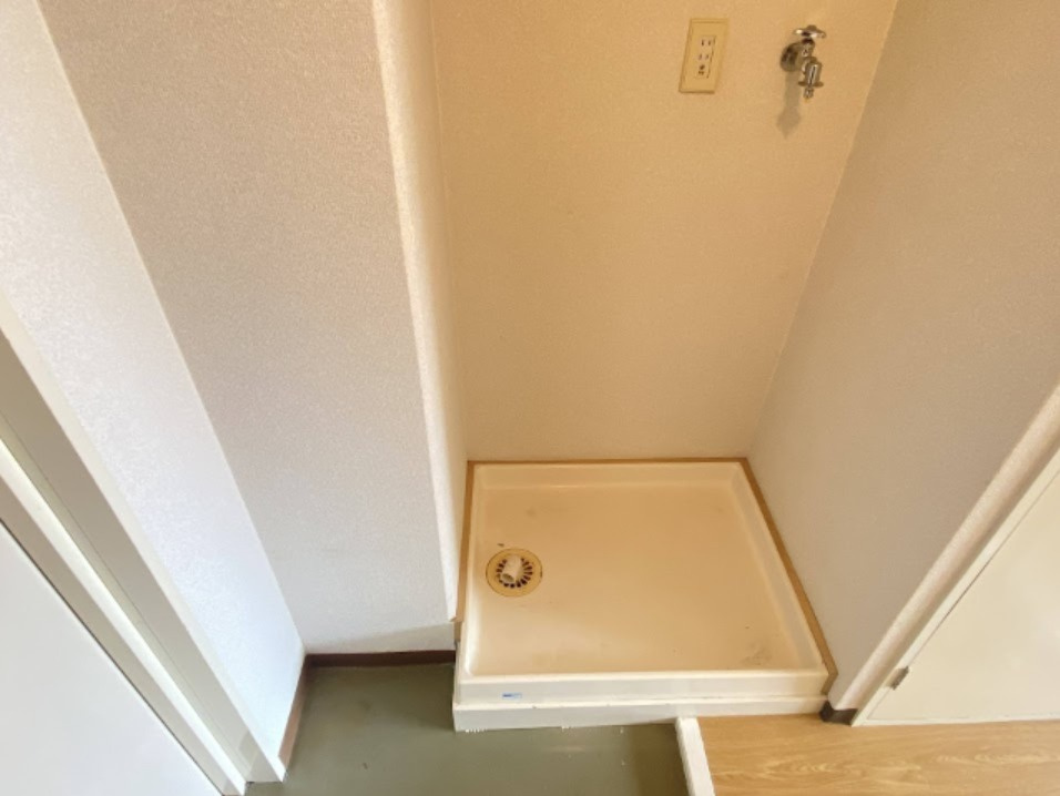 メゾンド洛花の設備|洗濯機置場