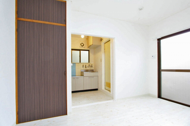 シャトー泉の洋室