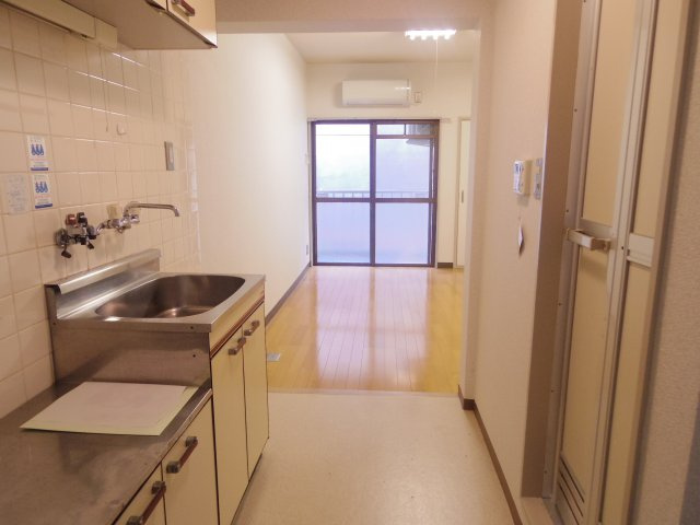 マンションカツマの内装