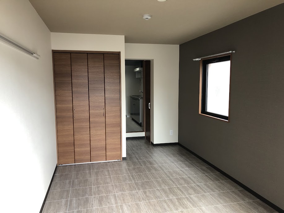 ARTISTA御所西ドゥーエの洋室