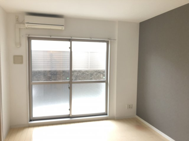 ウィル室町の洋室