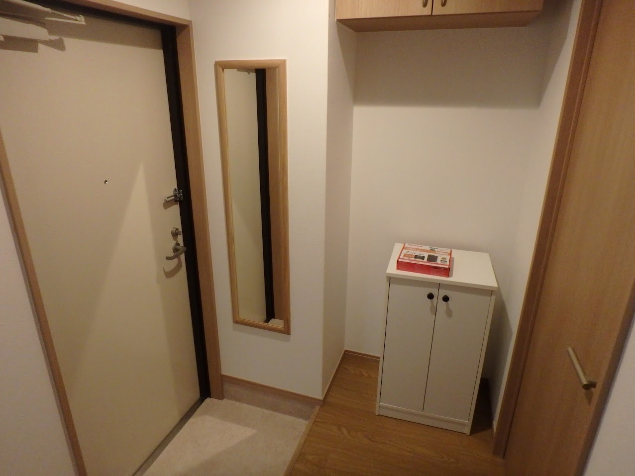 Gladvis kuramaguchiの玄関
