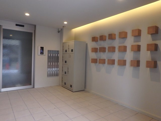 Gladvis kuramaguchiのエントランス