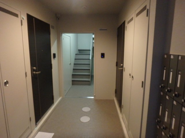 Gladvis kuramaguchiのロビー