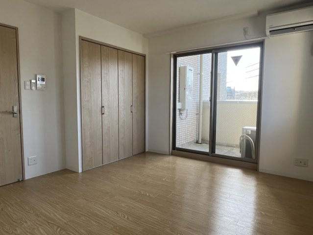 ＣＲＯＳＳ北大路の洋室