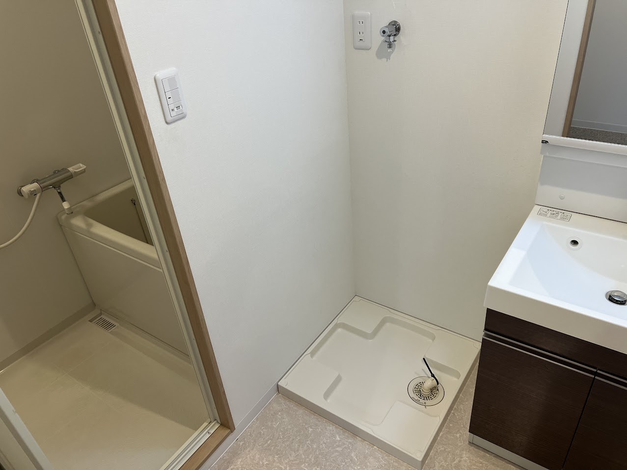 ＣＲＯＳＳ北大路の設備|洗濯機置場