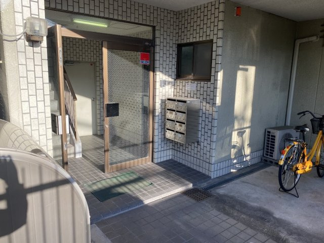 メゾンおくむらのエントランス