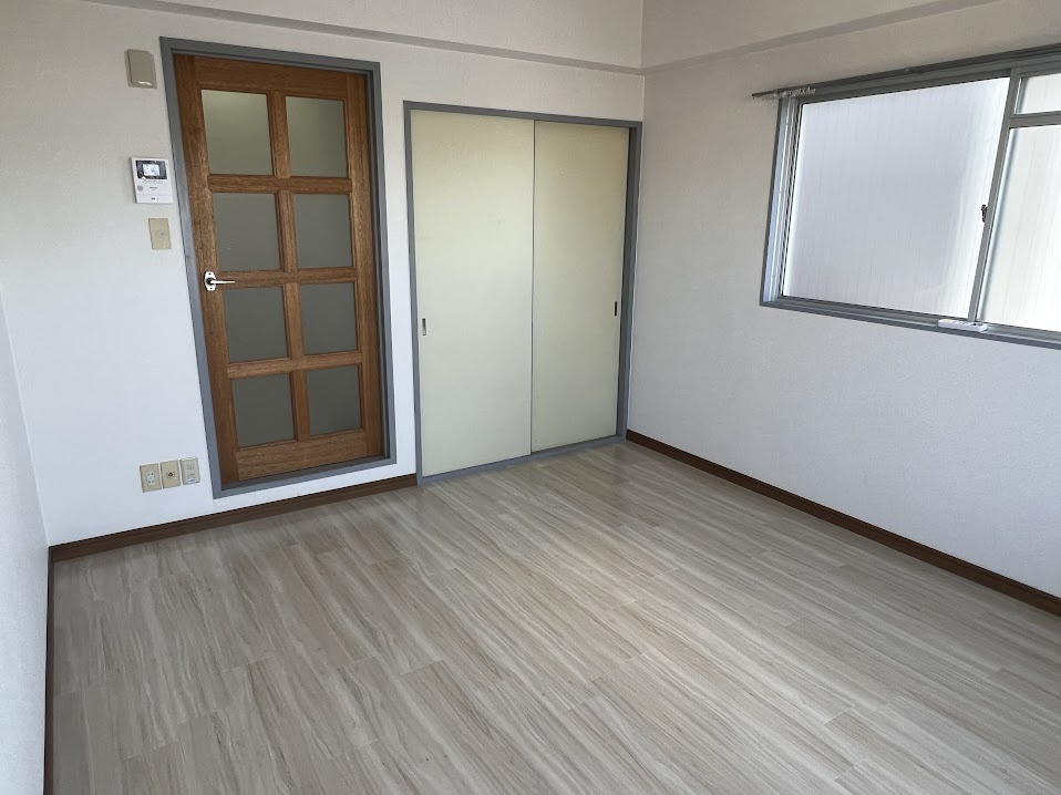 コーポ葉月の洋室