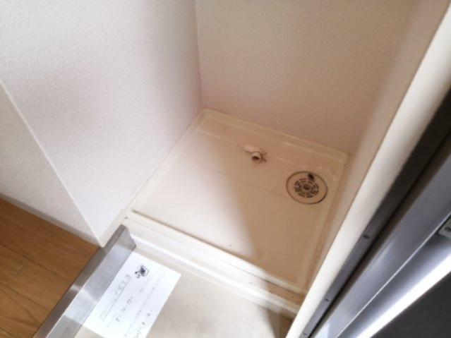 ハウスセゾン鞍馬口の設備|洗濯機置場