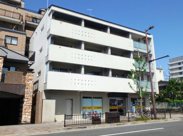 ルセロ鞍馬口の外観