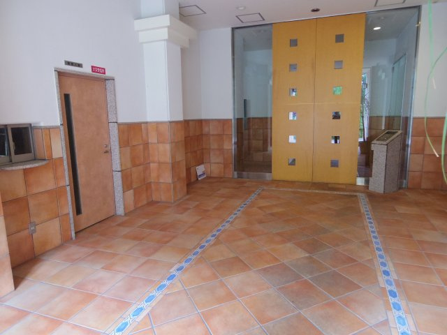 プログレスふなはしのエントランス