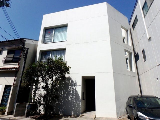 サンタ・アガータの外観