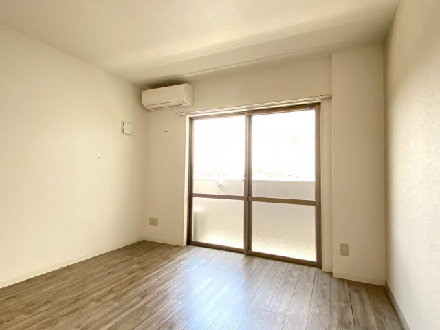 K.H御所前の洋室