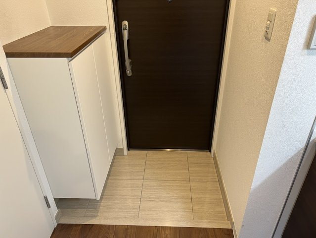 サンカノン御所室町の玄関