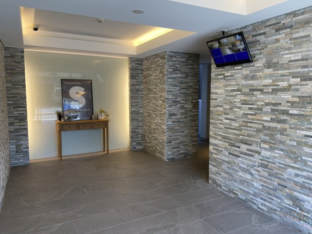 サンカノン御所室町のロビー