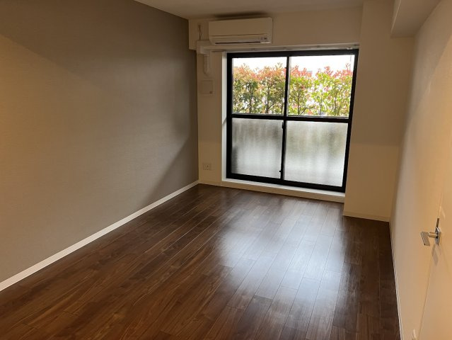 サンカノン御所室町の洋室