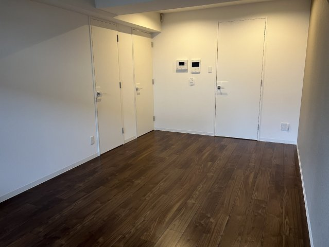 サンカノン御所室町の洋室