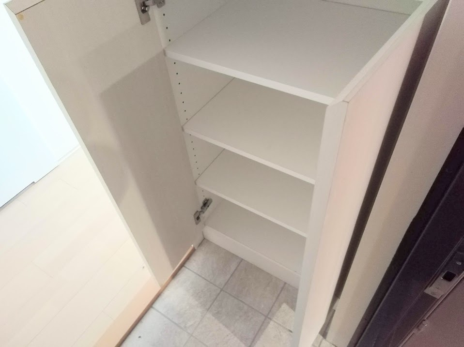 サンカノン御所西の収納