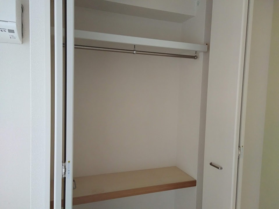 サンカノン御所西の収納