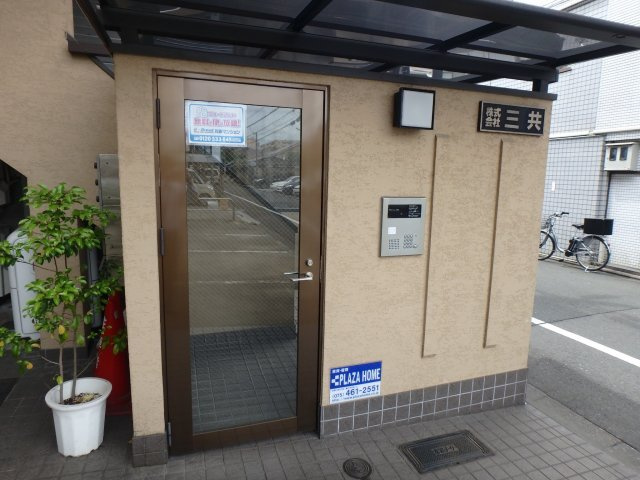 セレーノ・アルドーレのエントランス