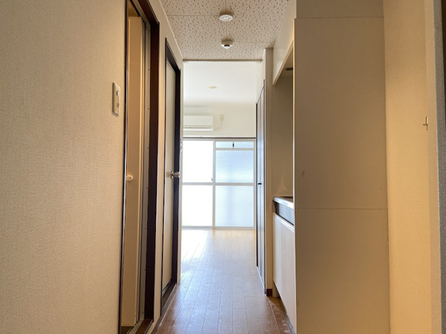 モンターニュ染の内装