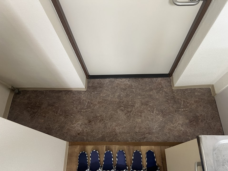 ロイヤルレジデンスの玄関