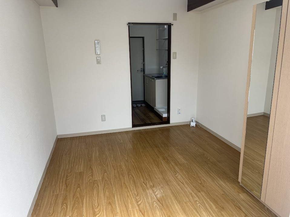 ロイヤルレジデンスの洋室