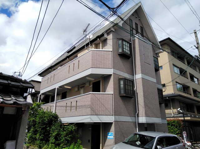 グリーンヴィレッジ烏丸の外観