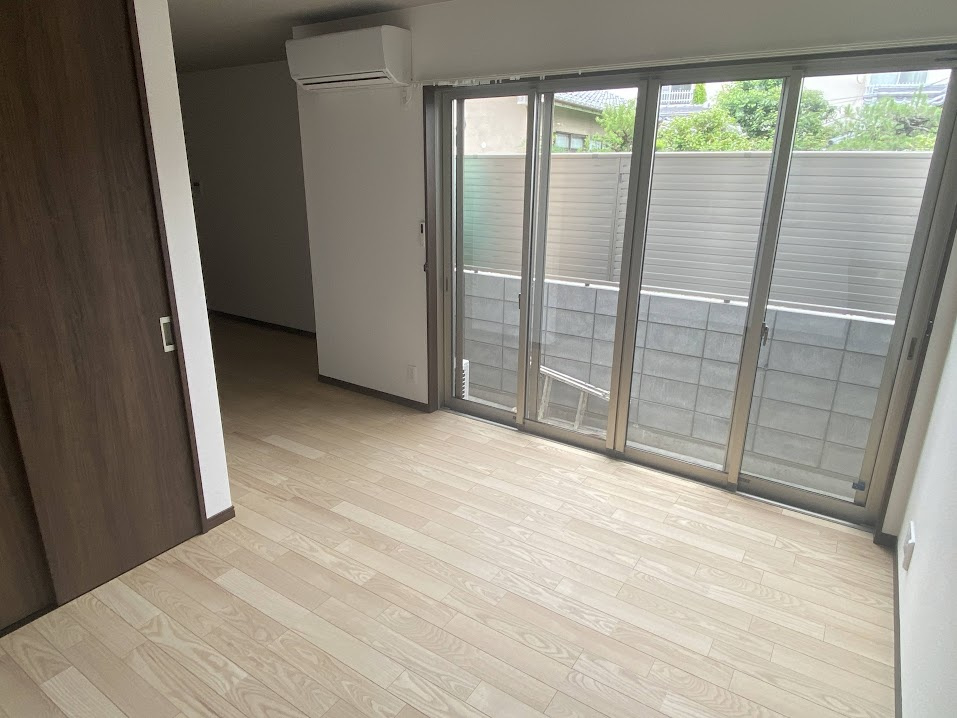 アヴェニール鞍馬口の洋室