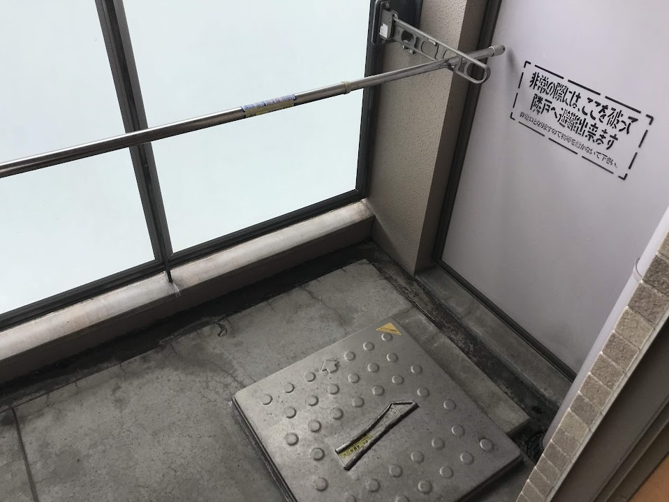 ヴェルデ御所東のバルコニー