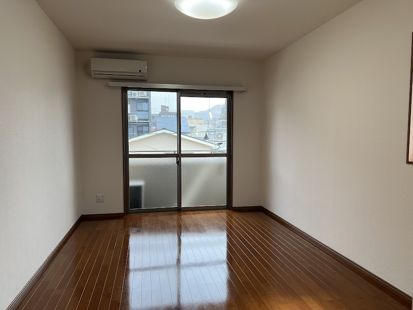 Sarasa御所東の洋室