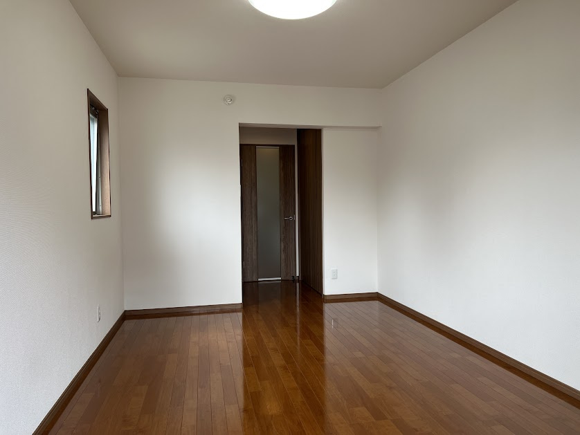 Sarasa御所東の洋室