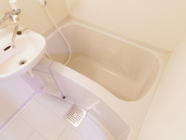 エレガンス御所北の浴室