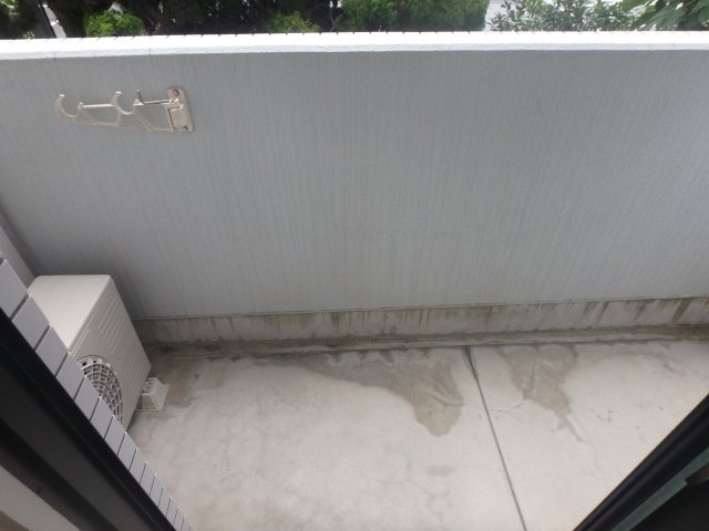 カワモトマンションのバルコニー