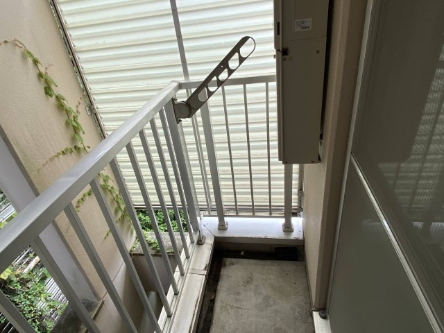 カリヨン出町のバルコニー