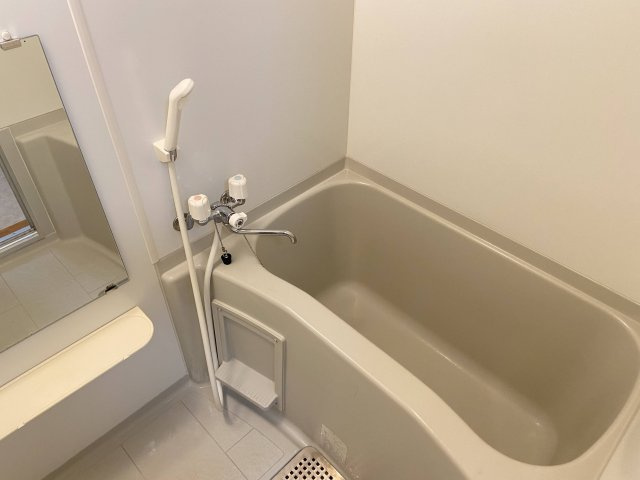 カリヨン出町の浴室